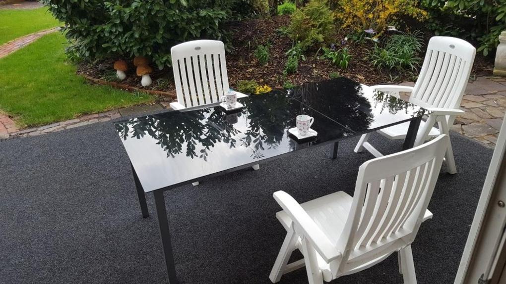 Ferienwohnung Wesergarten Nordenham Buitenkant foto
